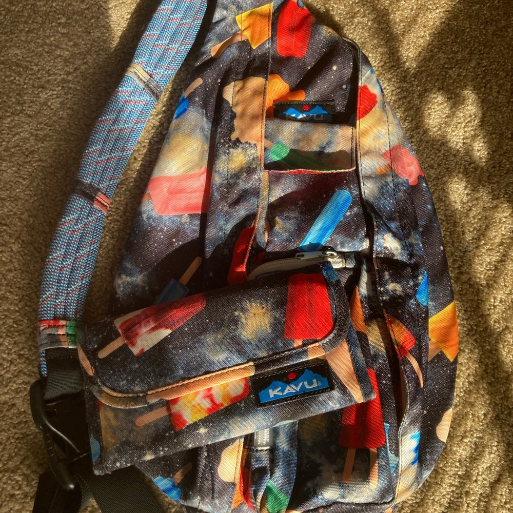 Kavu Space Pop Rope Sling Bag & HTF Matching Mondo Spender Wallet GUC/EUC